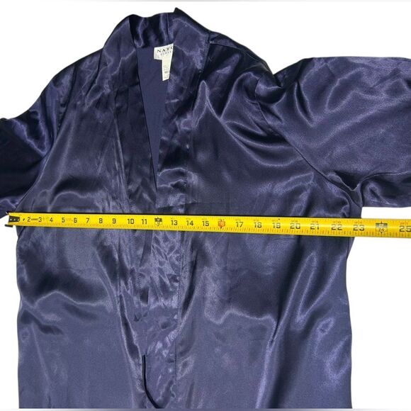 Natori Classics Navy Blue Satin Robe with Pockets Embroidered Cuffs Size Medium - Picture 11 of 12